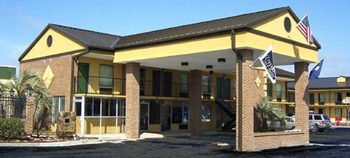 Travelers Inn & Suites Sumter Bagian luar foto